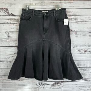 Women's NWT We The Free Faded Black Fishtail Denim Skirt Size 31 MSRP $128